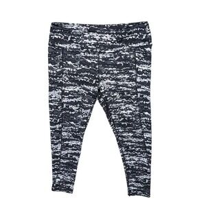 Pro Player Size L Capri Leggings Black Camo